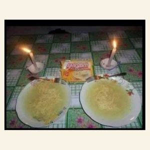 Velas para um jantar romântico